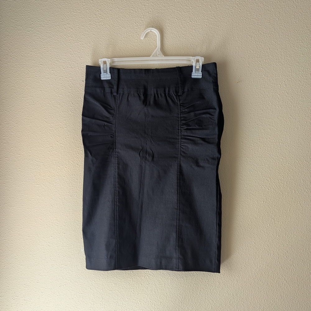 Chic Black Pencil Skirt
